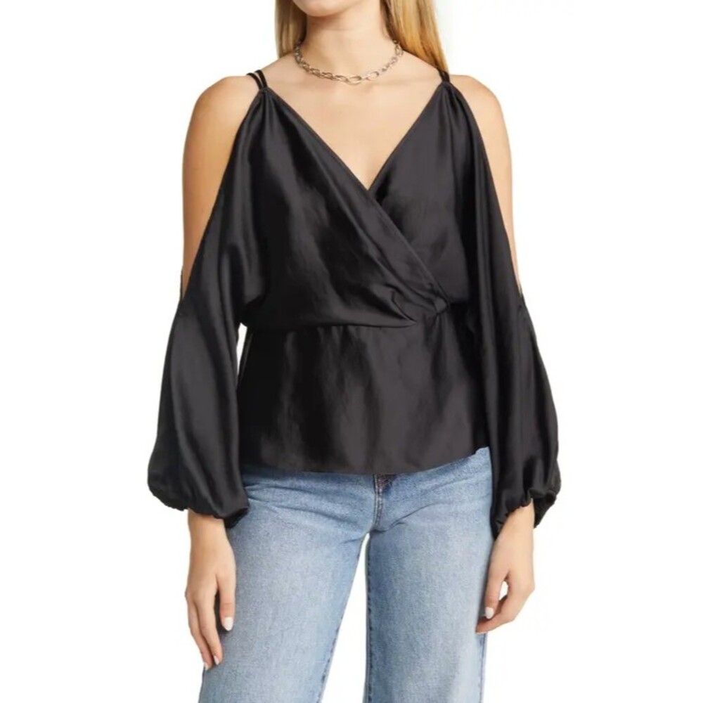 Halogen Nordstrom Cold Shoulder Long Sleeve Hammered Satin Top S Black NEW B63